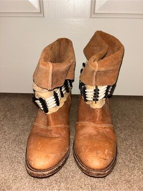 Freebird Leather Ankle Boots – Distressed Tan – Size 9